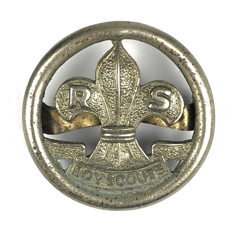 Rover Scouts green beret hat badge