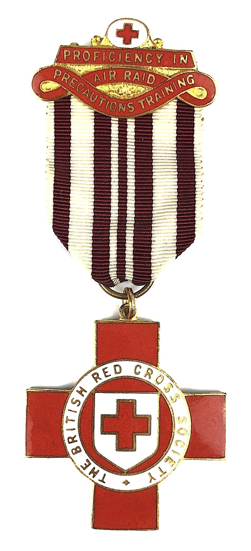 WW2 British Red Cross Proficiency in Air Raid Precautions Training ARP Badge