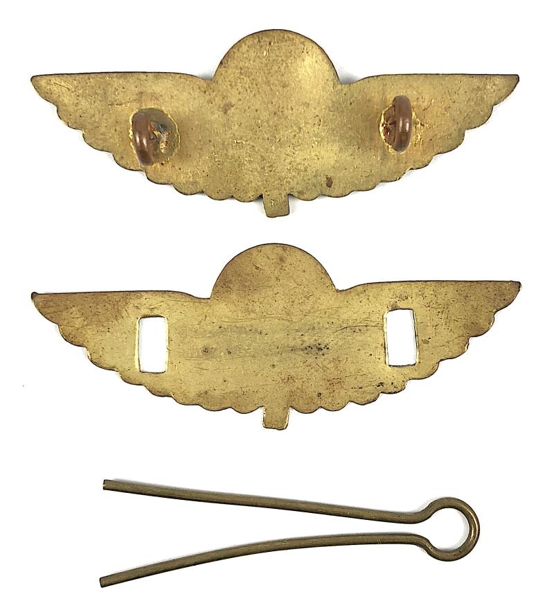 British Military Parachute SAS Wing brass qualification arm badge & backing plate