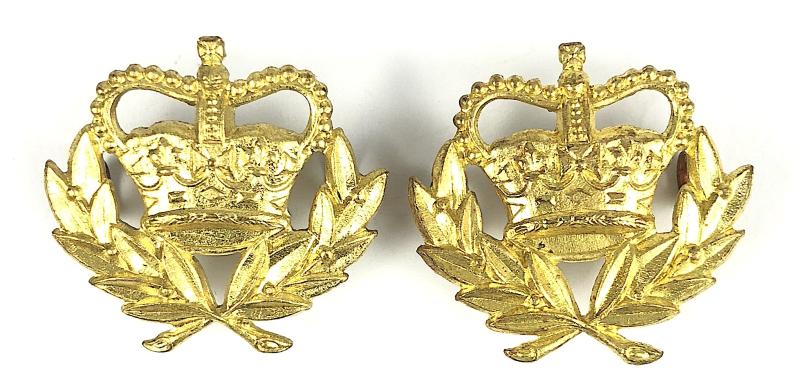 General Post Office GPO senior postmans pair of gilt collar badges