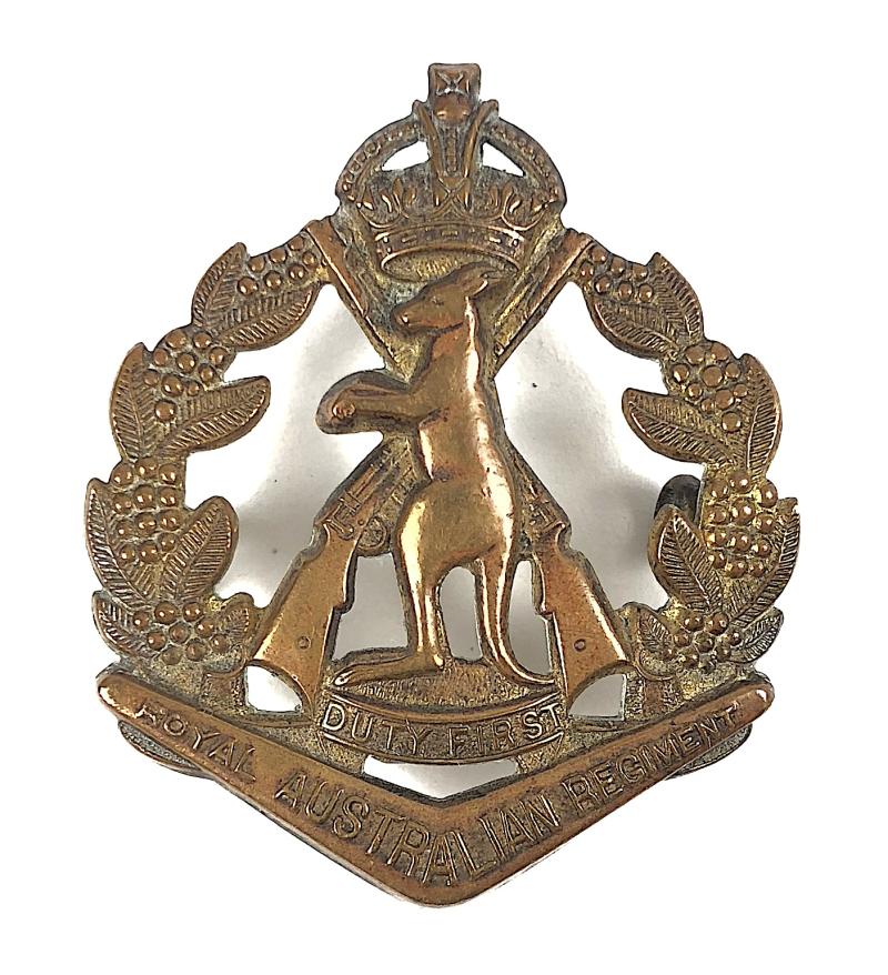 Royal Australian Regiment Brass Slouch Hat Badge 1948 - 53 Swann & Hudson