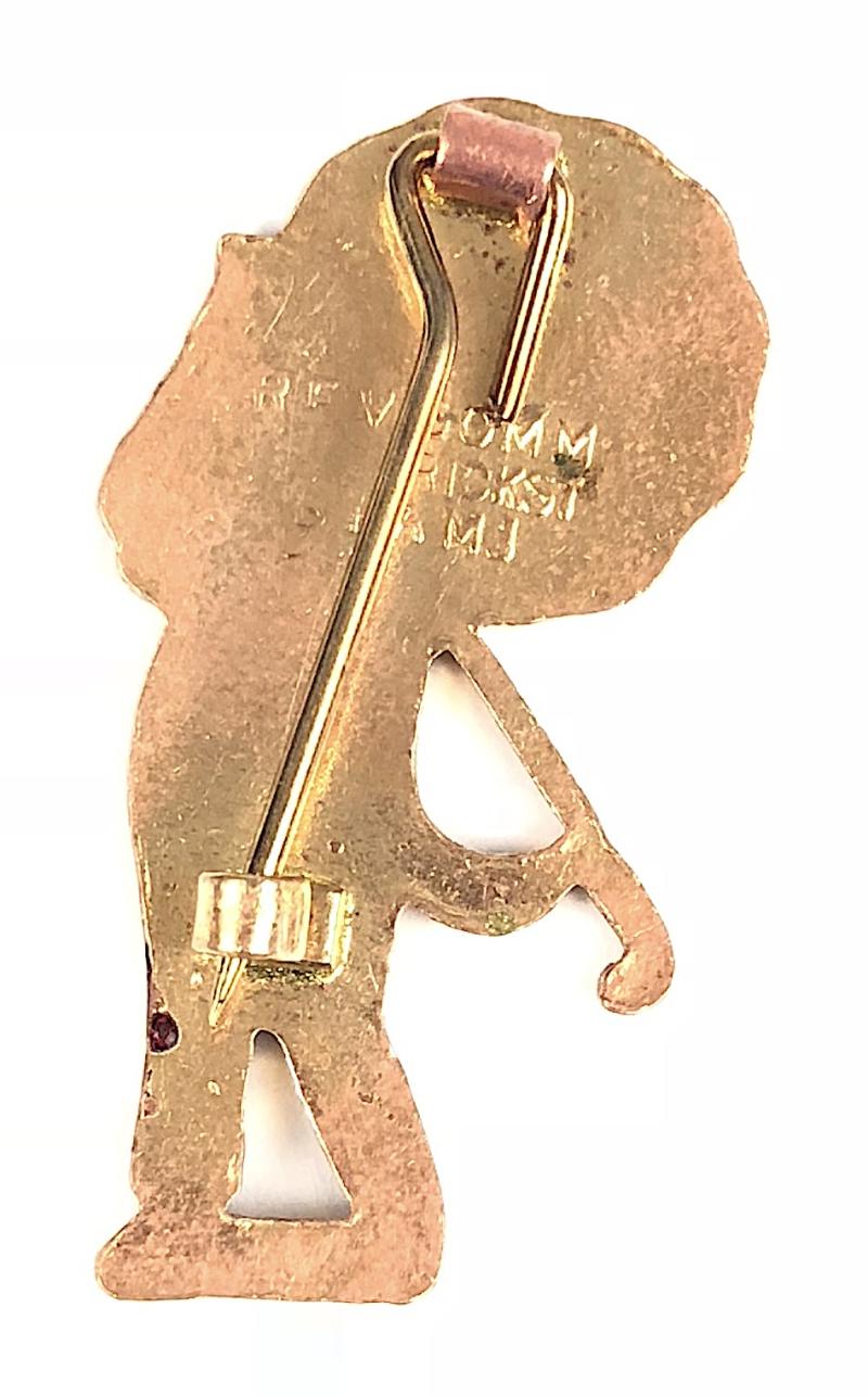 Robertsons 1970s Golly golfer advertising badge R.E.V.Gomm
