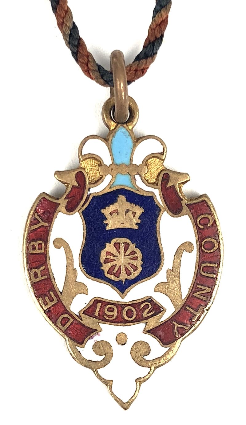 1902 Derby County Racecourse horse racing club membership badge