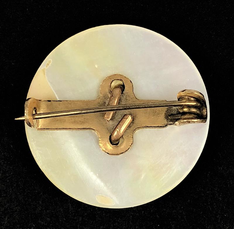 Sherwood Foresters Notts & Derby Regiment Mother of Pearl Sweetheart Brooch
