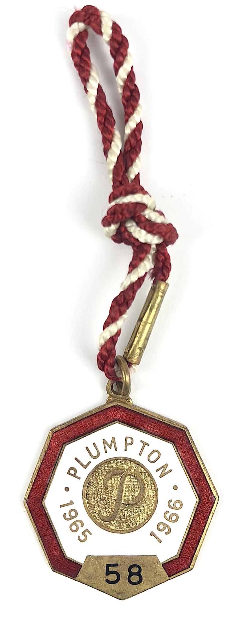 1965 - 1966 Plumpton Racecourse horse racing club badge