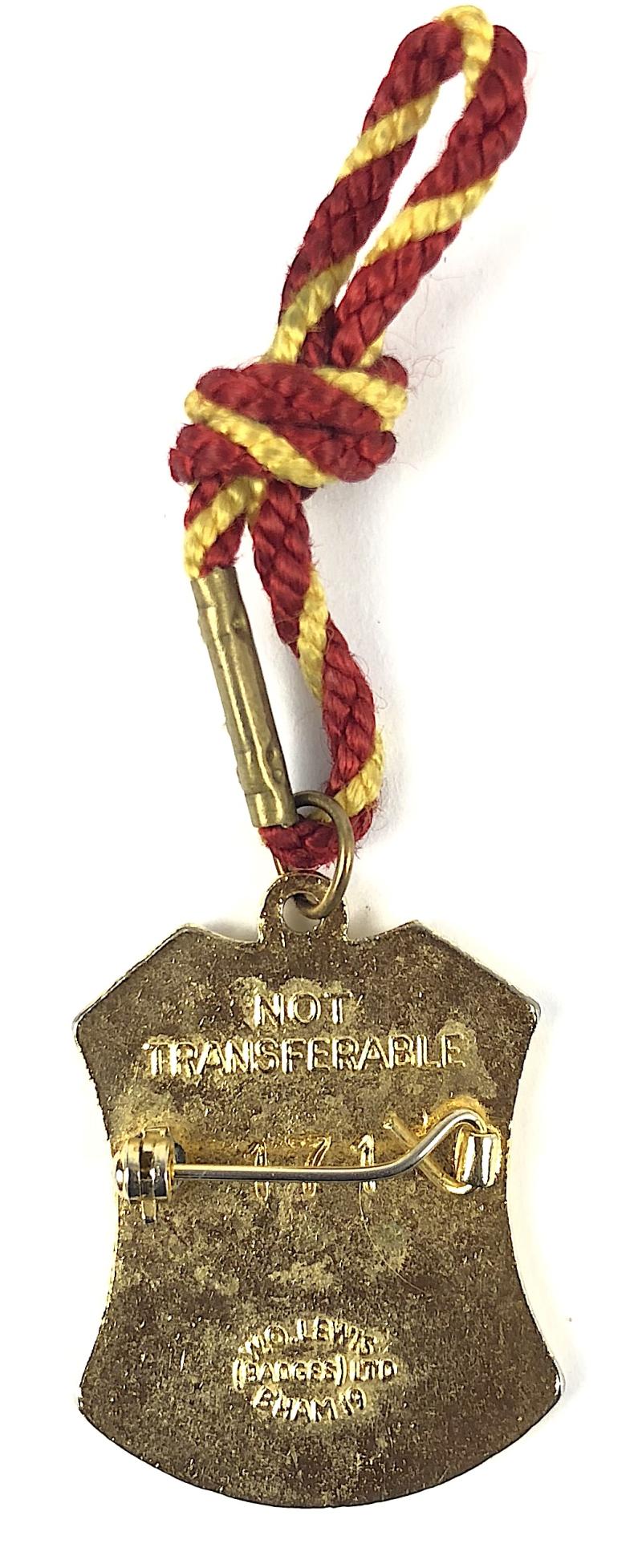 2006 Lingfield Park Racecoure horse racing club badge