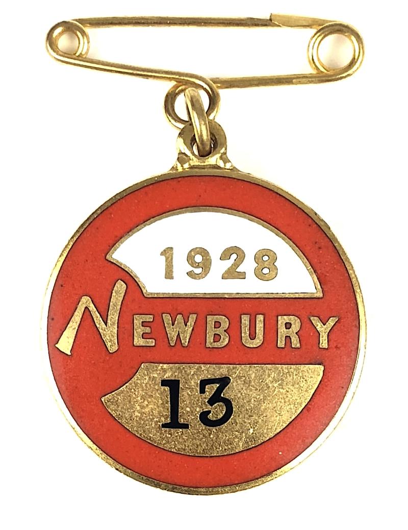 1928 Newbury Racecourse horse racing club ladies pin badge