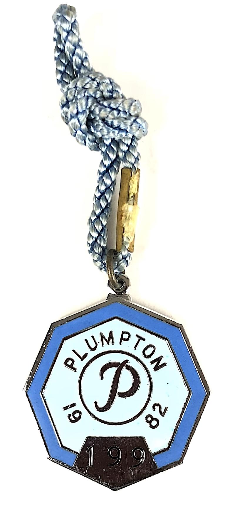 1982 Plumpton Racecourse gentlemans horse racing club badge