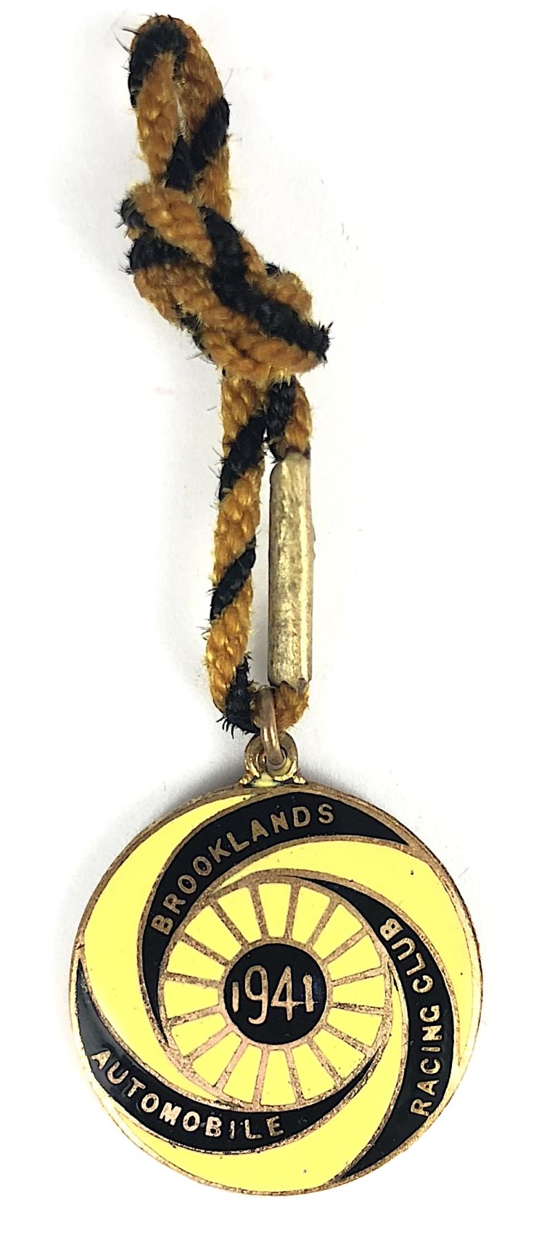 Brooklands Automobile Racing Club BARC 1941 gentleman's membership badge