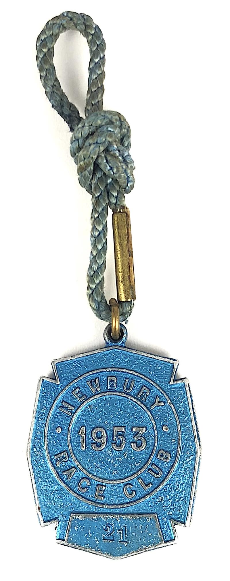 1953 Newbury Racecourse gentlemans horse racing club non-enamelled badge