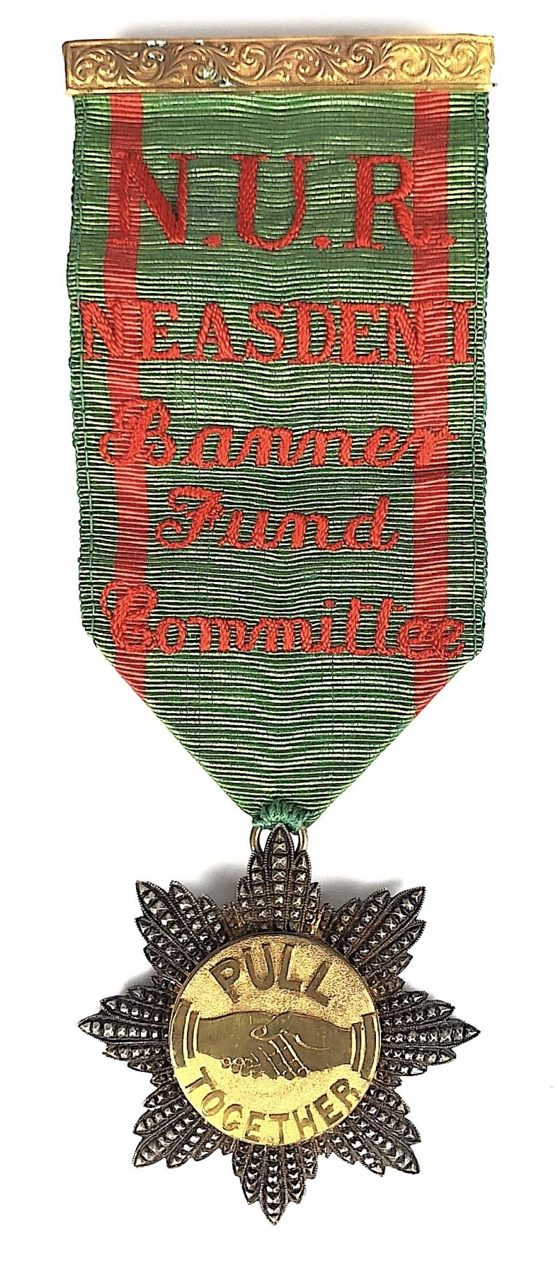 National Union of Railwaymen N.U.R. Neasden 1 Banner Fund Committee Badge c.1934