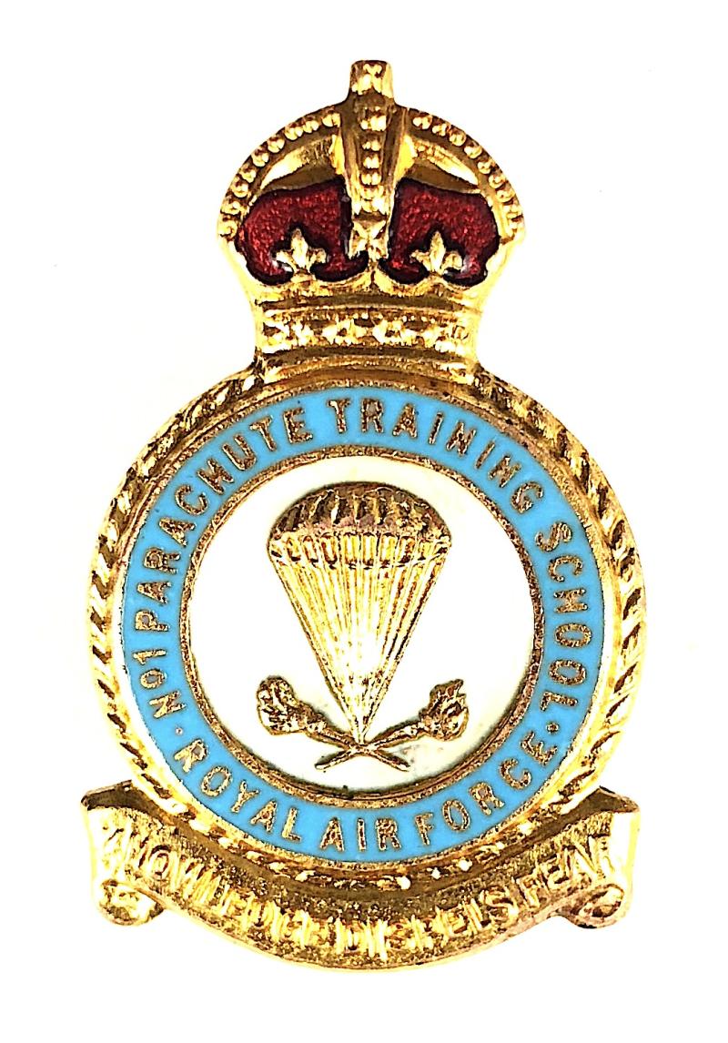 RAF No 1 Parachute Training School Royal Air Force badge H.W.Miller.