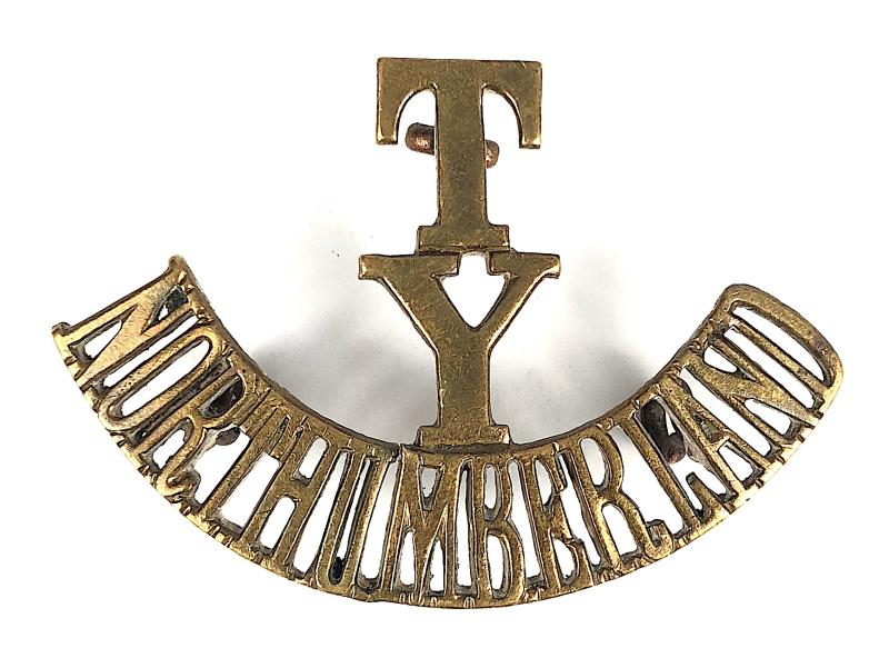 Northumberland  Hussars Territorial Yeomanry brass shoulder title badge